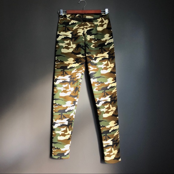 Fur Lined Leggings - Picture 2 of 3